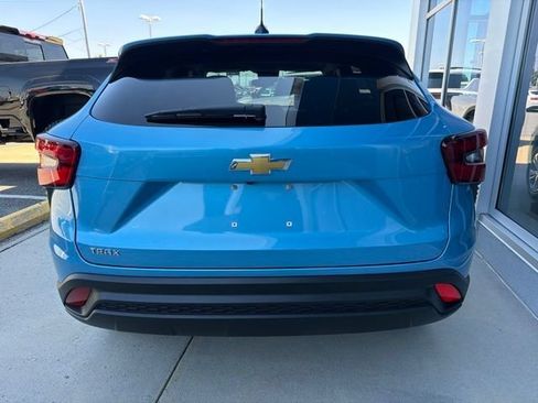 New 2026 Chevrolet Trax LS FWD image 5