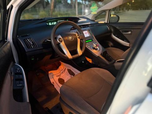 Used 2012 Toyota Prius Three image 25