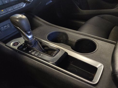 Used 2019 Nissan Altima 2.5 S FWD image 26
