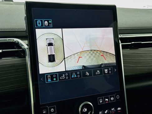 Used 2025 GMC Sierra EV Denali AWD/4WD image 14