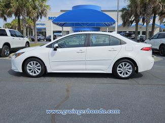 Used 2024 Toyota Corolla LE w/ LE Convenience Package FWD video 2