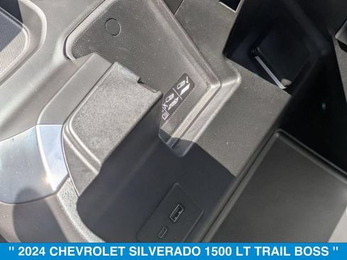 Used 2024 Chevrolet Silverado 1500 LT Trail Boss w/ LT Trail Boss Premium Package AWD/4WD image 23