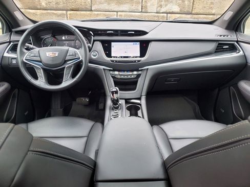 Certified 2023 Cadillac XT5 Premium Luxury w/ LPO, Floor Liner Package AWD/4WD image 18
