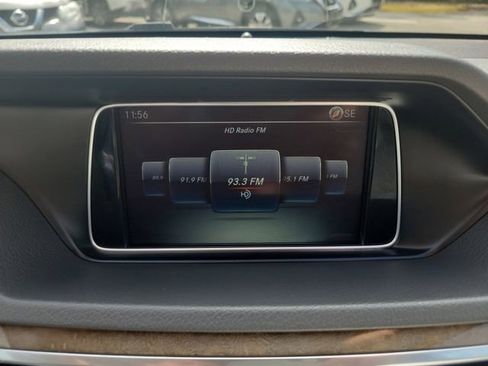 Used 2016 Mercedes-Benz E 350 4MATIC Sedan image 29