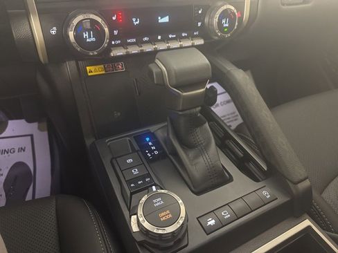 Used 2025 Toyota Tacoma Limited image 17