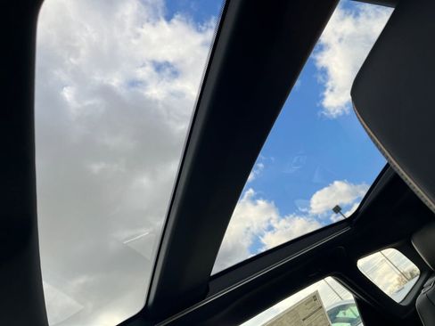 New 2025 Toyota Crown Signia image 21