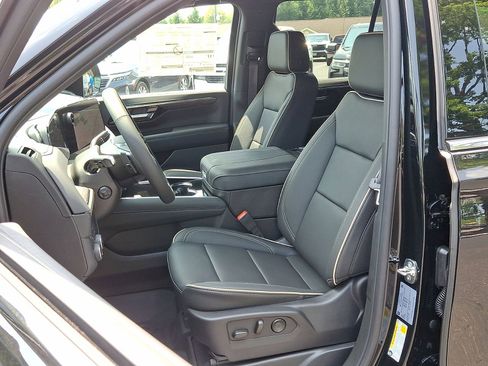 New 2025 Chevrolet Tahoe Premier image 14