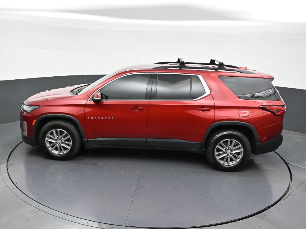 Used 2022 Chevrolet Traverse LT FWD image 19