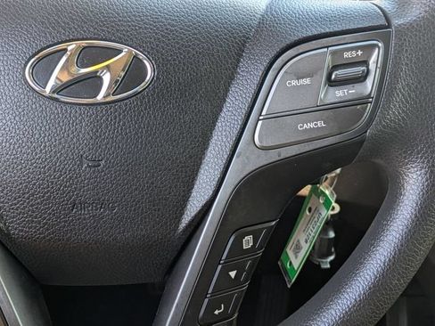 Used 2017 Hyundai Santa Fe Sport FWD image 19