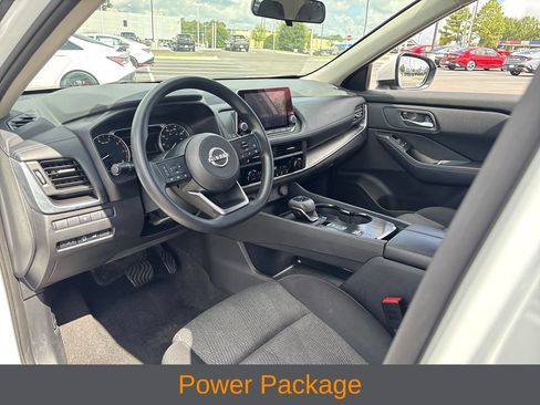Used 2024 Nissan Rogue SV FWD image 5