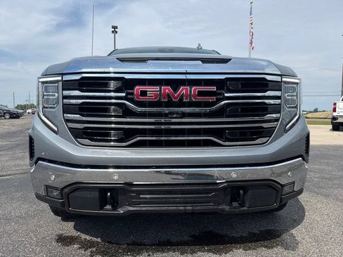 Used 2024 GMC Sierra 1500 SLT w/ SLT Premium Plus Package AWD/4WD image 7