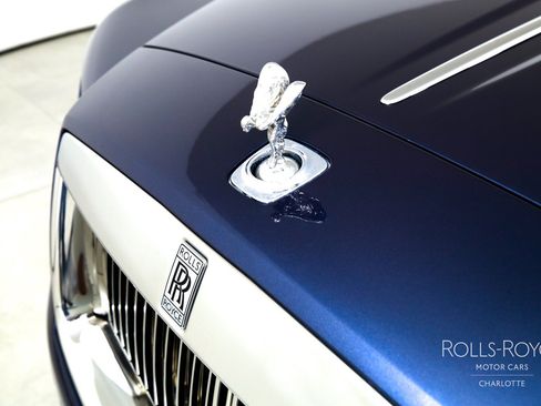 Certified 2019 Rolls-Royce Wraith RWD image 34