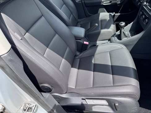 Used 2012 Volkswagen Jetta TDI FWD image 17