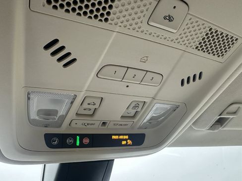 Used 2020 Cadillac XT6 Premium Luxury image 15