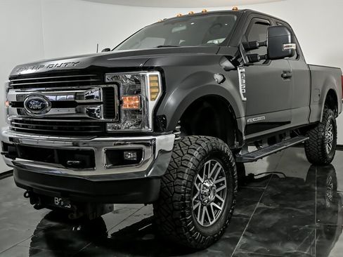 Used 2019 Ford F350 XLT w/ XLT Value Package AWD/4WD image 5