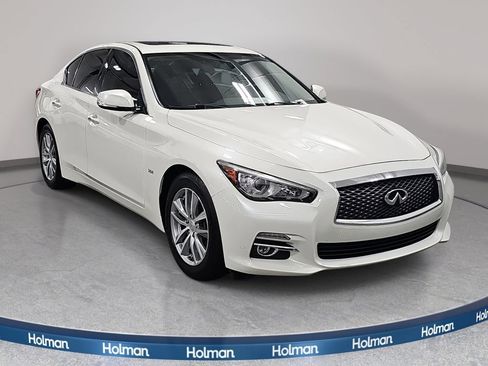 Used 2016 INFINITI Q50 3.0t Premium w/ 3.0T Premium Plus Package AWD/4WD image 4