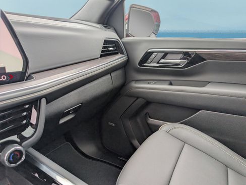 New 2025 Chevrolet Tahoe Premier image 32