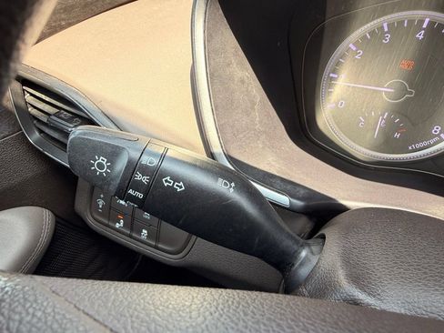 Used 2019 Hyundai Santa Fe SE AWD/4WD image 18