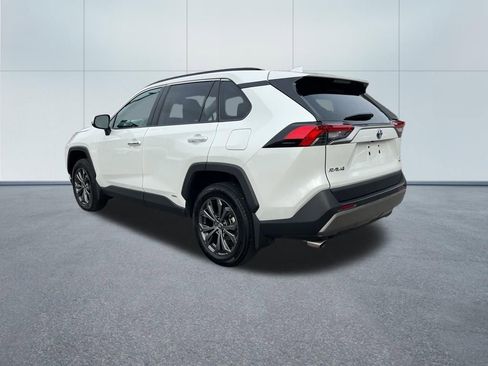 Used 2024 Toyota RAV4 Limited w/ Advanced Technology Package image 7