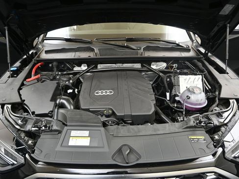 Used 2025 Audi Q5 2.0T Premium Plus w/ Premium Plus Package image 10