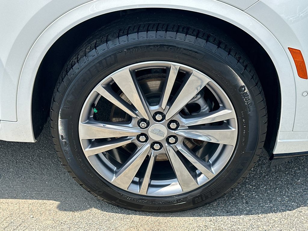 Certified 2023 Cadillac XT6 Premium Luxury w/ Technology Package AWD/4WD image 12