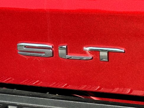 Certified 2023 GMC Sierra 1500 SLT w/ SLT Premium Package image 13