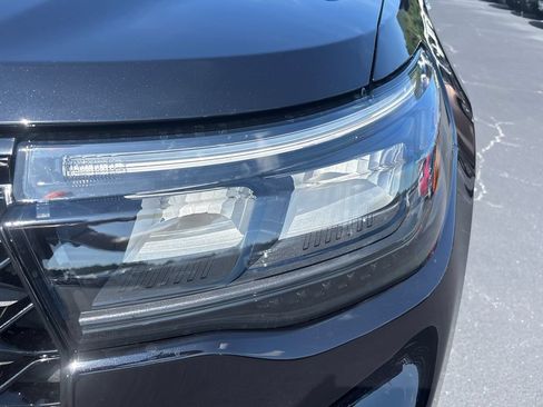 New 2026 Ford Explorer ST-Line w/ ST-Line Street Pack RWD image 9