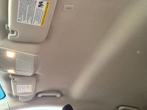 Used 2024 Ford Edge SEL image 34