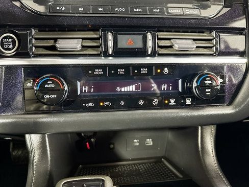 Certified 2023 Nissan Pathfinder SL AWD/4WD image 14