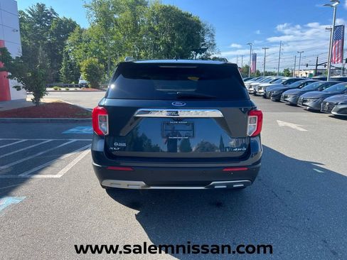 Used 2022 Ford Explorer XLT w/ Equipment Group 202A AWD/4WD image 6