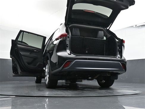 Used 2024 Toyota Highlander Limited image 41