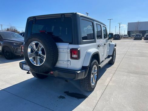 Used 2021 Jeep Wrangler Unlimited Sahara w/ Cold Weather Group image 8