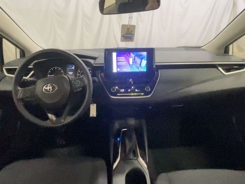 Used 2023 Toyota Corolla LE w/ Carpet Mat Package (TMS) FWD image 27