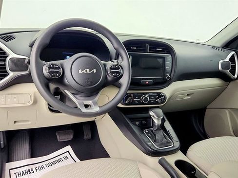 Used 2025 Kia Soul LX FWD image 13