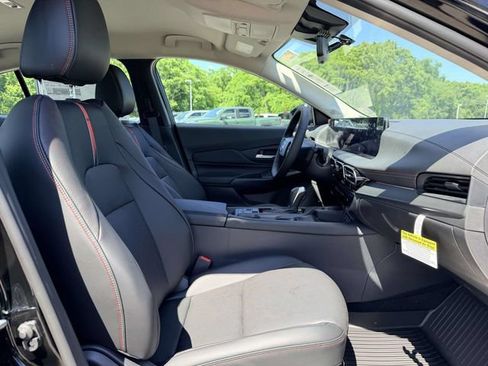 New 2026 Nissan Sentra SR w/ SR Premium Package FWD image 10