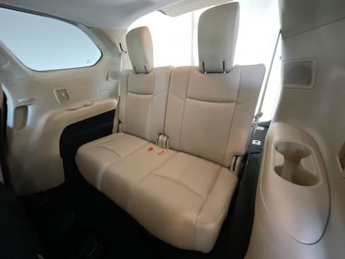 Used 2019 Nissan Pathfinder SL w/ SL Premium Package AWD/4WD image 24
