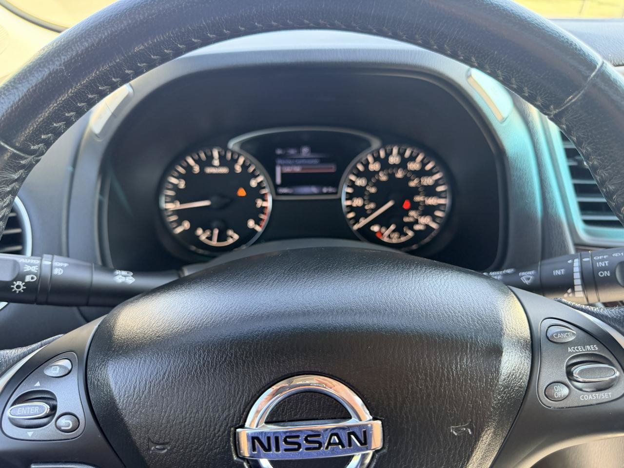 Used 2016 Nissan Pathfinder Platinum AWD/4WD image 21