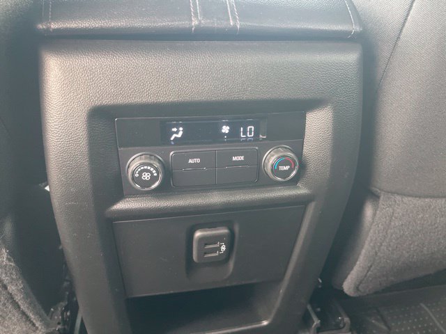 Used 2023 Chevrolet Traverse LT FWD image 26