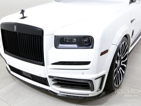 Used 2024 Rolls-Royce Cullinan AWD/4WD image 40