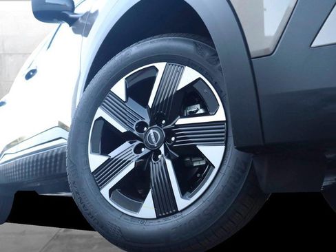 New 2026 Nissan Kicks SV w/ Cold Weather Package image 3