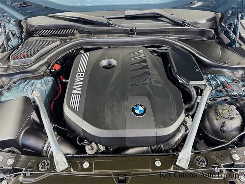 Used 2024 BMW 540i xDrive w/ Premium Package image 32