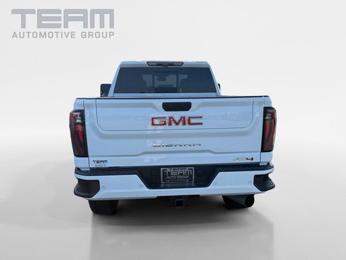 Used 2026 GMC Sierra 2500 AT4 w/ AT4 Premium Plus Package AWD/4WD image 6