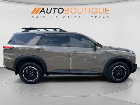 Used 2023 Nissan Pathfinder Rock Creek AWD/4WD image 7