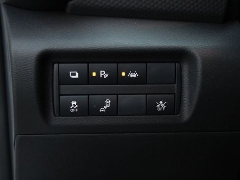 Certified 2025 Nissan Kicks Play S image 22