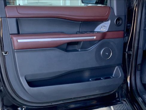 Certified 2022 Ford Expedition Limited AWD/4WD image 21