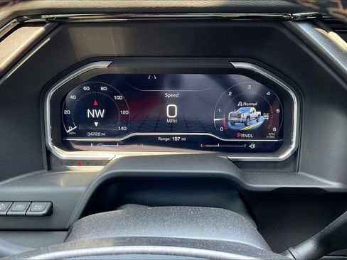 Used 2025 GMC Sierra 2500 AT4 w/ AT4 Premium Plus Package AWD/4WD image 12