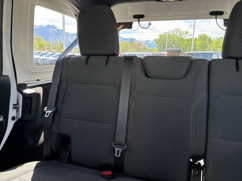 Used 2025 Jeep Wrangler Unlimited Sport AWD/4WD image 38