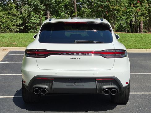 Certified 2026 Porsche Macan AWD/4WD image 28