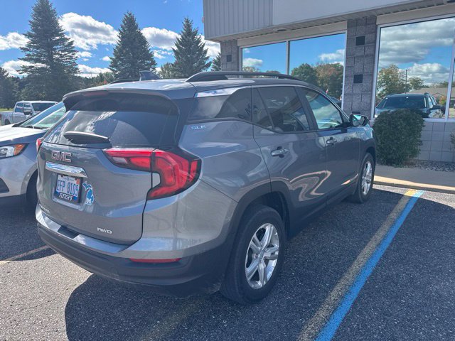 Used 2021 GMC Terrain SLE w/ Driver Convenience Package AWD/4WD image 3