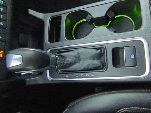 Used 2018 Ford Escape Titanium image 12